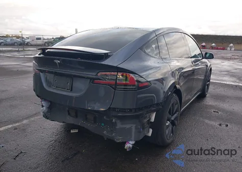 2023 Tesla Model X Dual Motor All-Wheel Drive/Standard Range z USA, uszkodzony, nr VIN 7SAXCAE52PF378593
